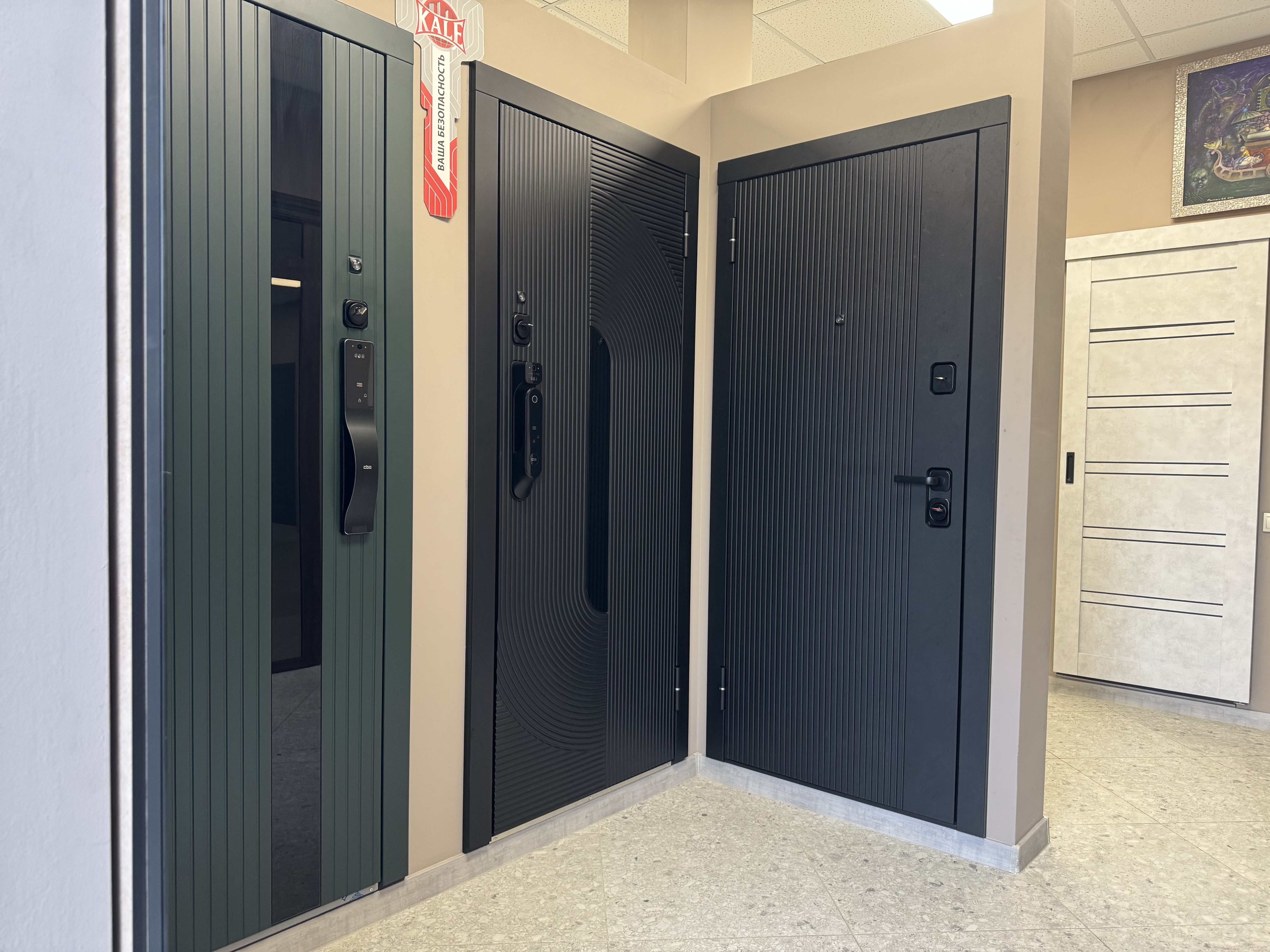 Салон — витрины и образцы